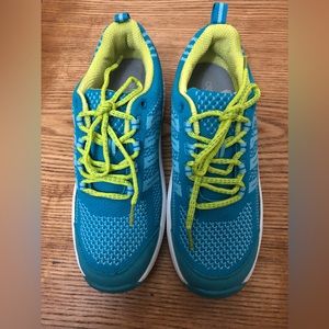 Orthofeet Women's Orthopedic Knit Coral Sneakers 7m & 9w